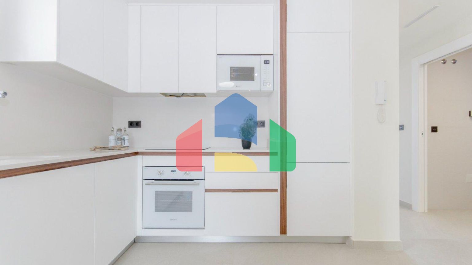 НОВЫЙ ЖИЛОЙ КОМПЛЕКС С БУНГАЛО В ЛОС БАЛКОНЕС, ТОРРЕВЬЕХА