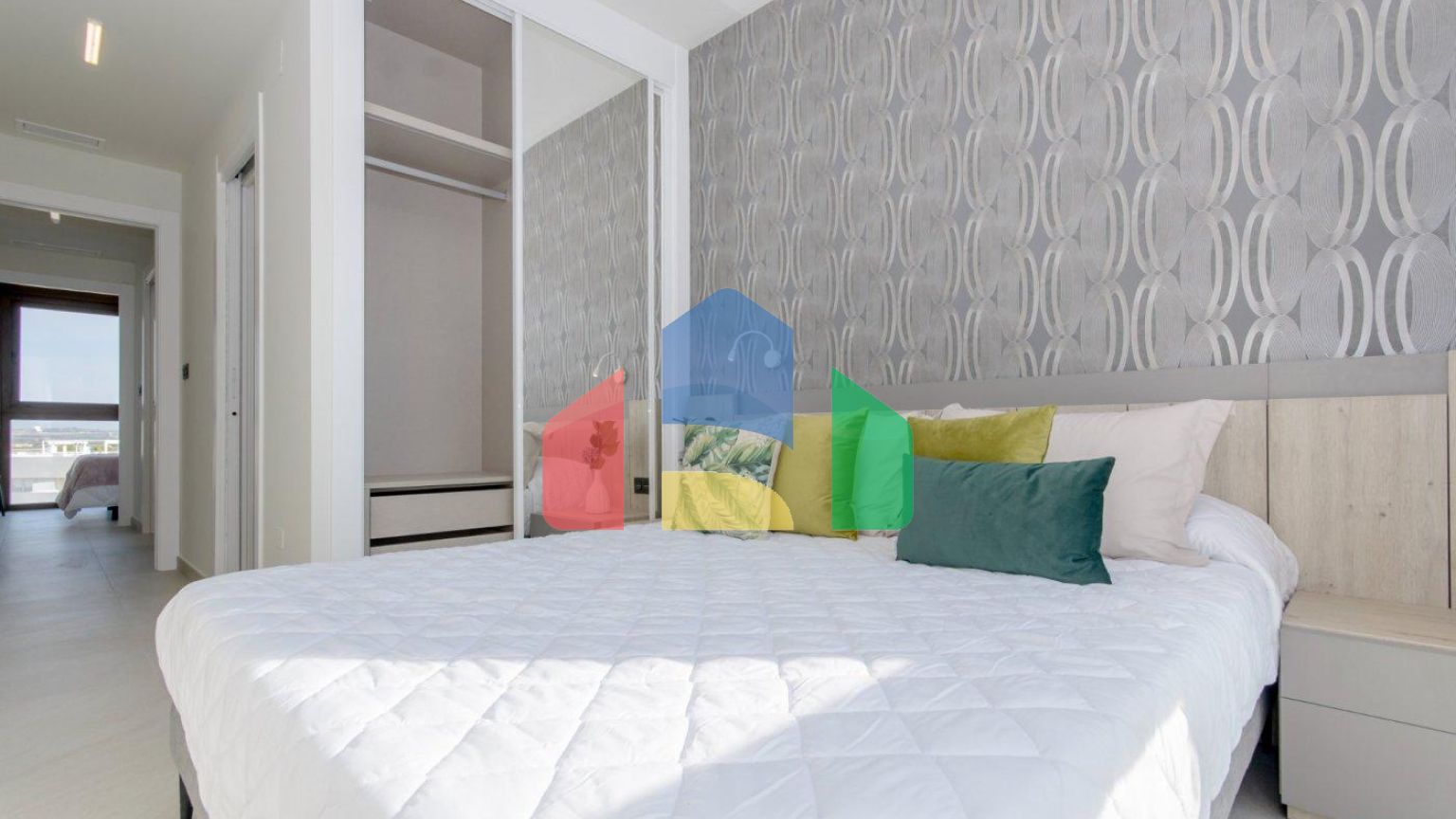 НОВЫЙ ЖИЛОЙ КОМПЛЕКС С БУНГАЛО В ЛОС БАЛКОНЕС, ТОРРЕВЬЕХА