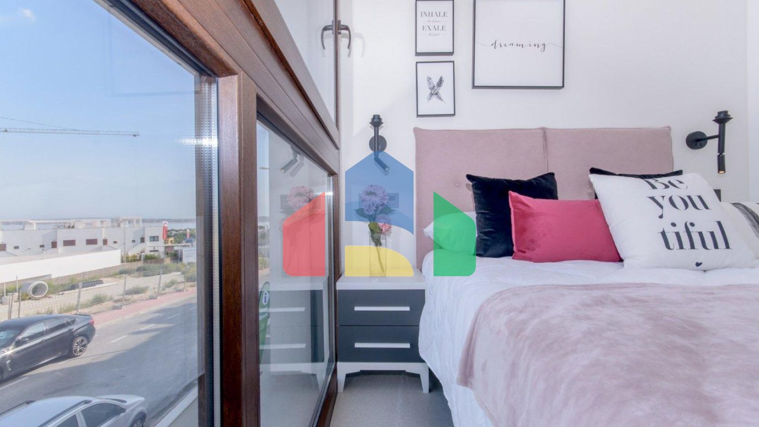 НОВЫЙ ЖИЛОЙ КОМПЛЕКС С БУНГАЛО В ЛОС БАЛКОНЕС, ТОРРЕВЬЕХА