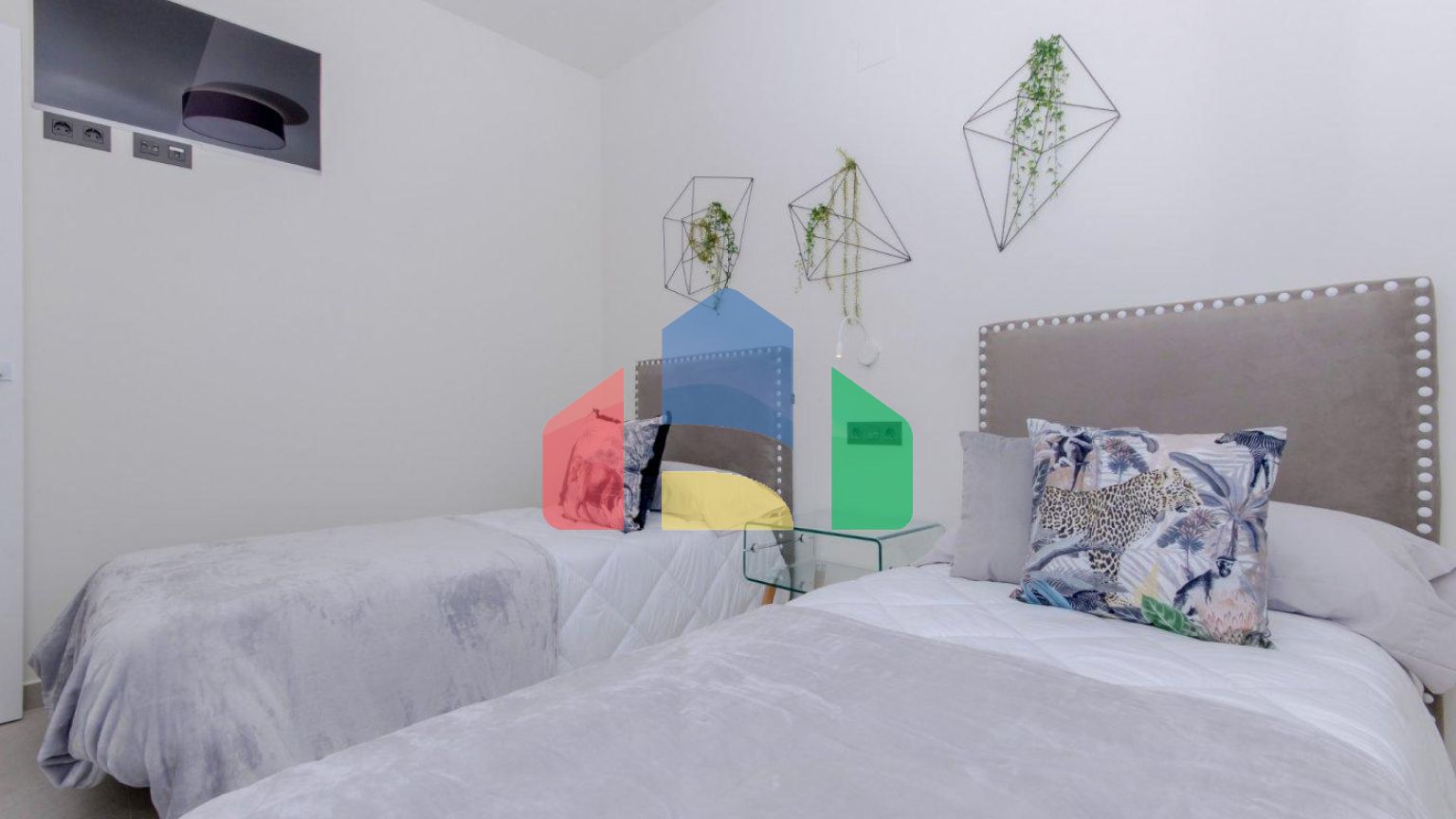 НОВЫЙ ЖИЛОЙ КОМПЛЕКС С БУНГАЛО В ЛОС БАЛКОНЕС, ТОРРЕВЬЕХА