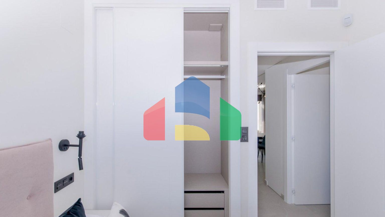 НОВЫЙ ЖИЛОЙ КОМПЛЕКС С БУНГАЛО В ЛОС БАЛКОНЕС, ТОРРЕВЬЕХА