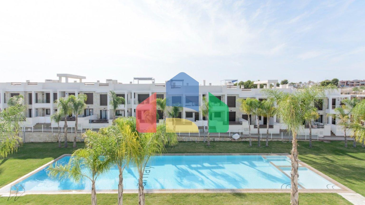 НОВЫЙ ЖИЛОЙ КОМПЛЕКС С БУНГАЛО В ЛОС БАЛКОНЕС, ТОРРЕВЬЕХА