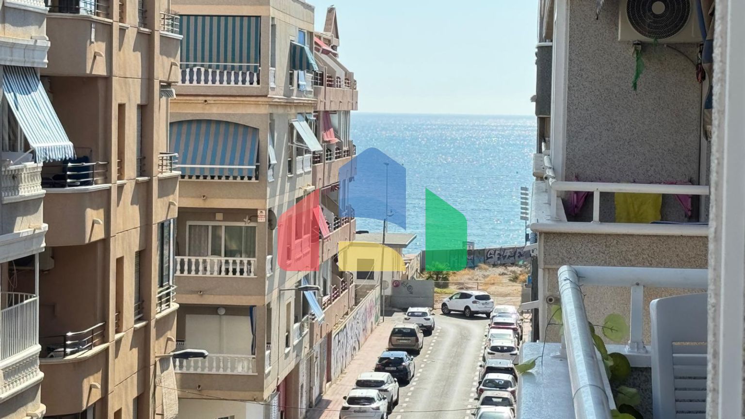 АПАРТАМЕНТЫ С БОКОВЫМ ВИДОМ НА МОРЕ В ЗДАНИИ «MARIBLANCA»  2 СПАЛЬНИ. 1 ВАННАЯ КОМНАТА. 78 М2. В ЦЕНЕ ГАРАЖ ЗАКРЫТОГО Ð¢ÐÐ