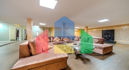 ЛЮКС ВИЛЛА, С НАХОЖДЕНИЕМ В 300 МЕТРАХ ОТ ПЛЯЖА ЛА-МАТА. 5 СПАЛЕН. 4 С/У. ПОВЕРХНОСТЬ -438 М2. УЧASTОК-790М2.