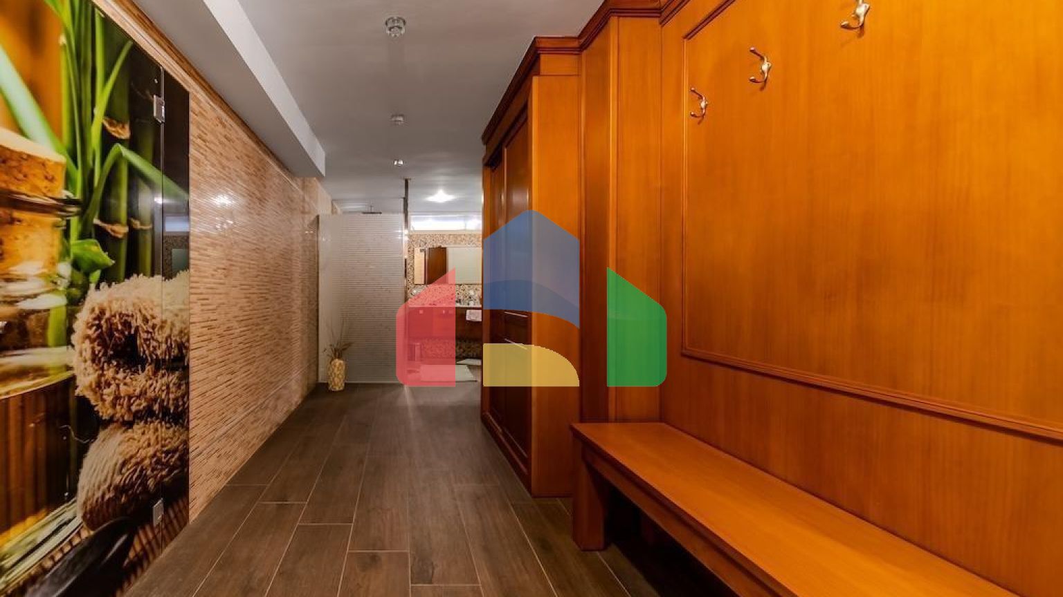 ЛЮКС ВИЛЛА, С НАХОЖДЕНИЕМ В 300 МЕТРАХ ОТ ПЛЯЖА ЛА-МАТА. 5 СПАЛЕН. 4 С/У. ПОВЕРХНОСТЬ -438 М2. УЧASTОК-790М2.