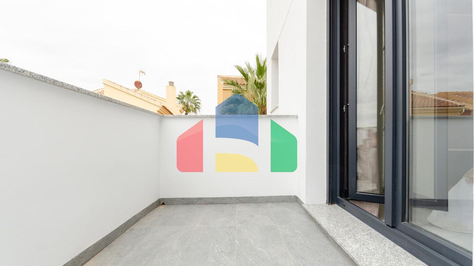 НОВЫЕ ВИЛЛЫ В ТОРРЕВЬЕХЕ