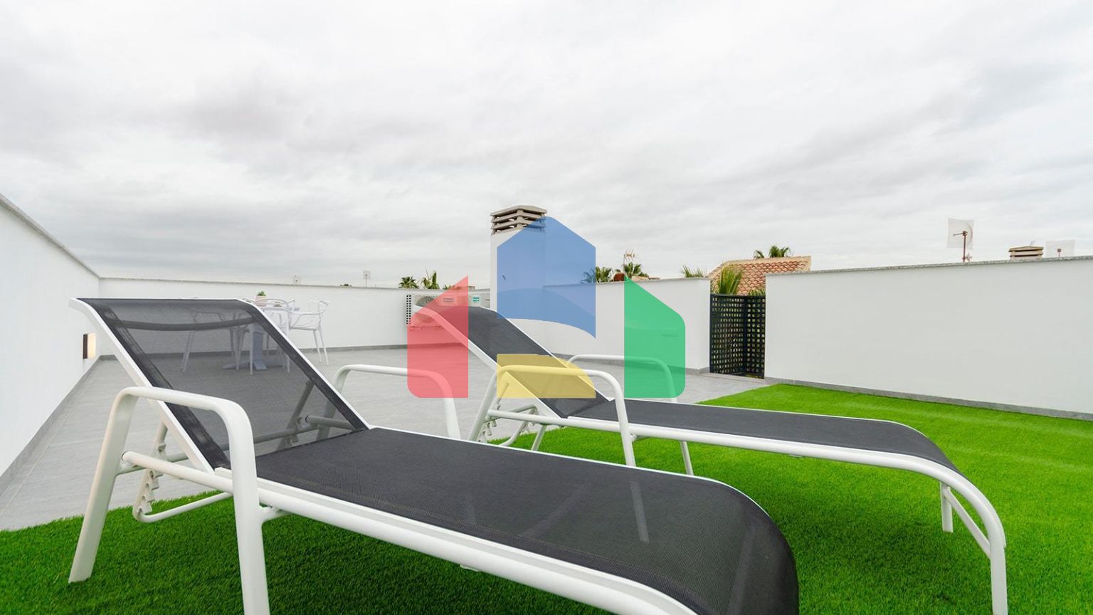 НОВЫЕ ВИЛЛЫ В ТОРРЕВЬЕХЕ