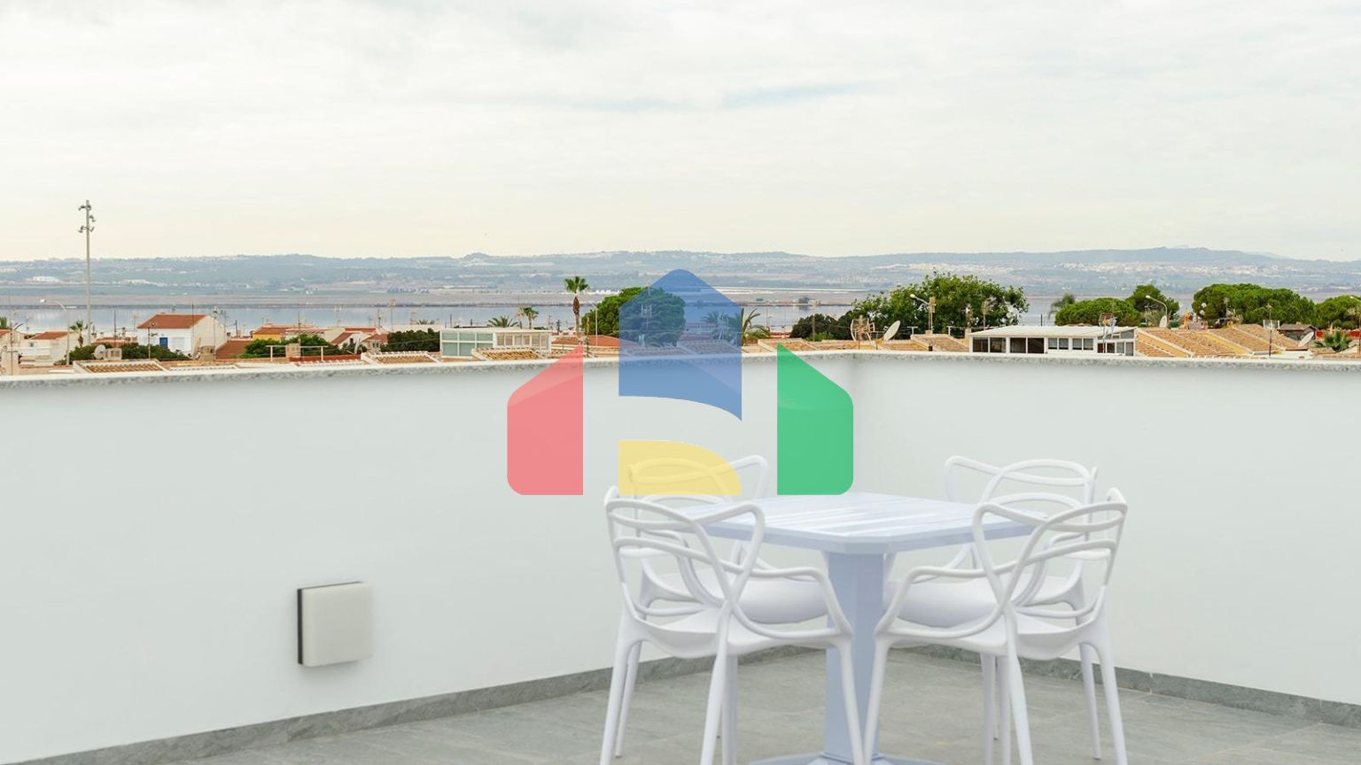 НОВЫЕ ВИЛЛЫ В ТОРРЕВЬЕХЕ