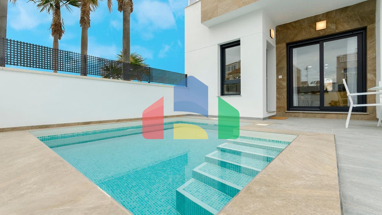 НОВЫЕ ВИЛЛЫ В ТОРРЕВЬЕХЕ