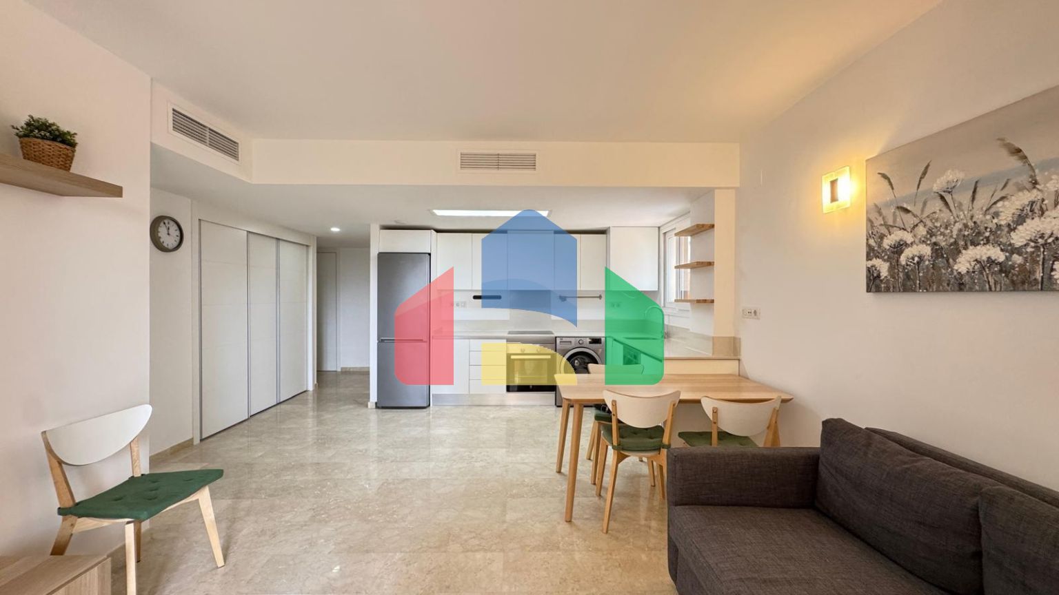 АПАРТАМЕНТЫ В РЕКОЛЕТЕ С ВИДОМ НА МОРЕ! 3 СПАЛЬНИ. 2 ВАННЫЕ КОМНАТЫ. 101 М2. ТРИ БАССЕЙНА. ПАРКОВКА+КЛАДОВКА.