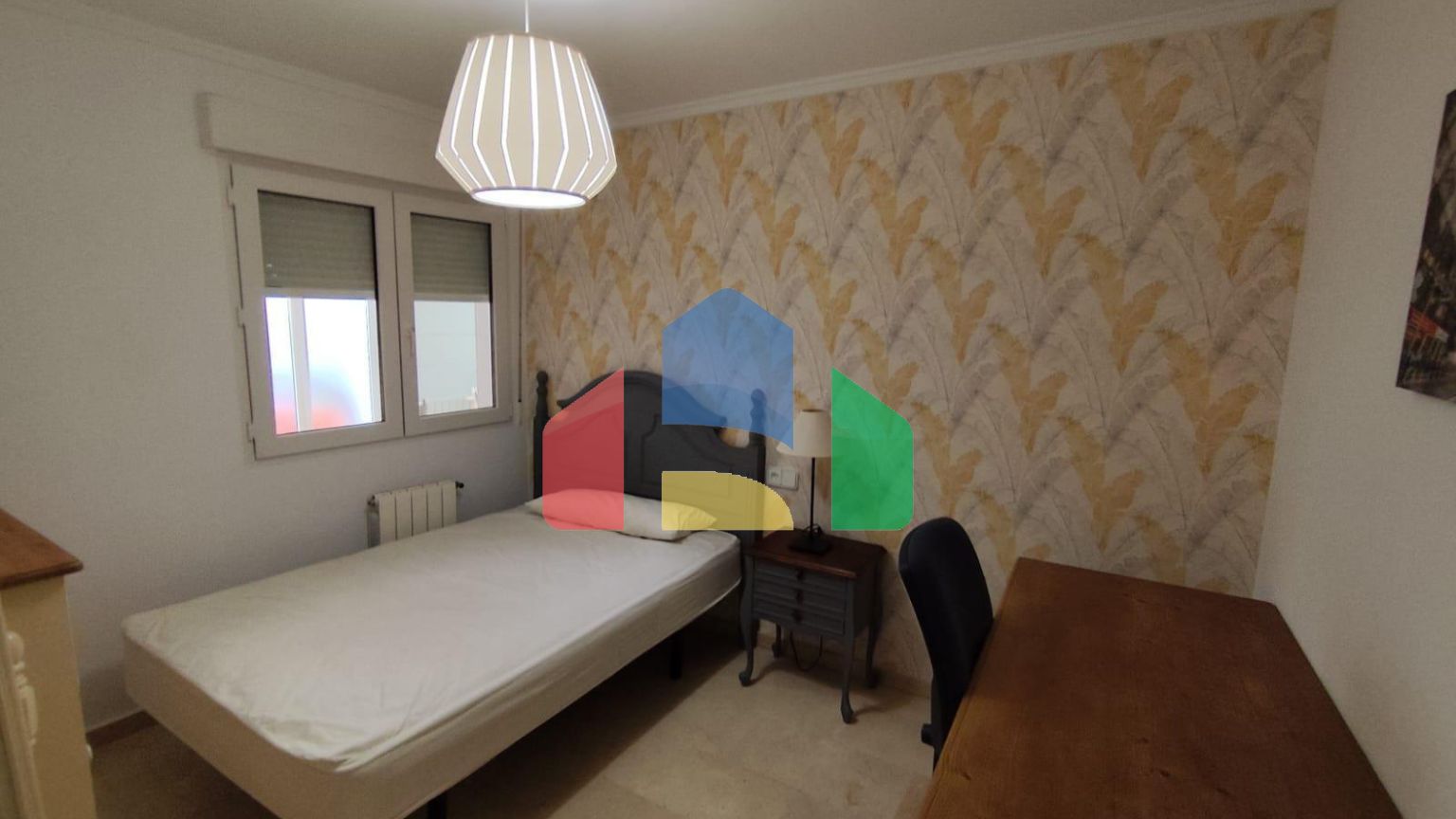 ОГРОМНЫЕ АПАРТАМЕНТЫ ВОЗЛЕ ПЛЯЖА. 176М2. 3 СПАЛЬНИ. 2 ВАННЫЕ КОМНАТЫ. ПЛЯЖ В 200 МЕТРАХ.