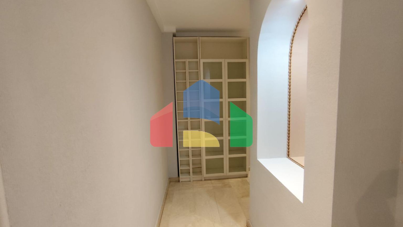 ОГРОМНЫЕ АПАРТАМЕНТЫ ВОЗЛЕ ПЛЯЖА. 176М2. 3 СПАЛЬНИ. 2 ВАННЫЕ КОМНАТЫ. ПЛЯЖ В 200 МЕТРАХ.