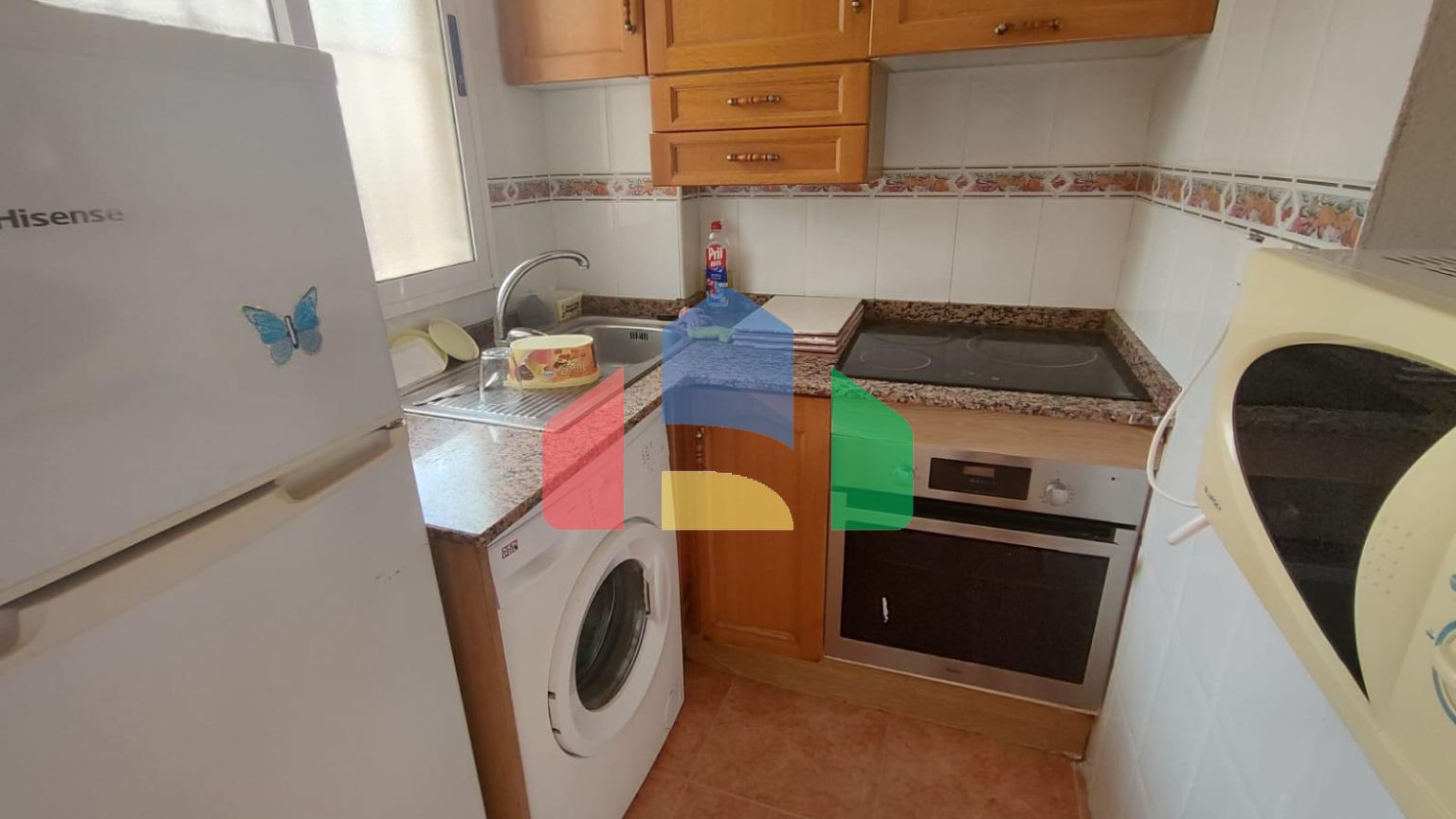 Просторная квартира на первом этаже с двумя спальнями и общим бассейном и террасами