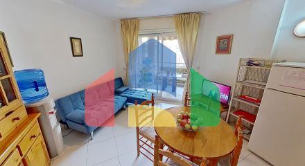 Spacious penthouse just 200 meters from the beach with two terraces and two bathrooms