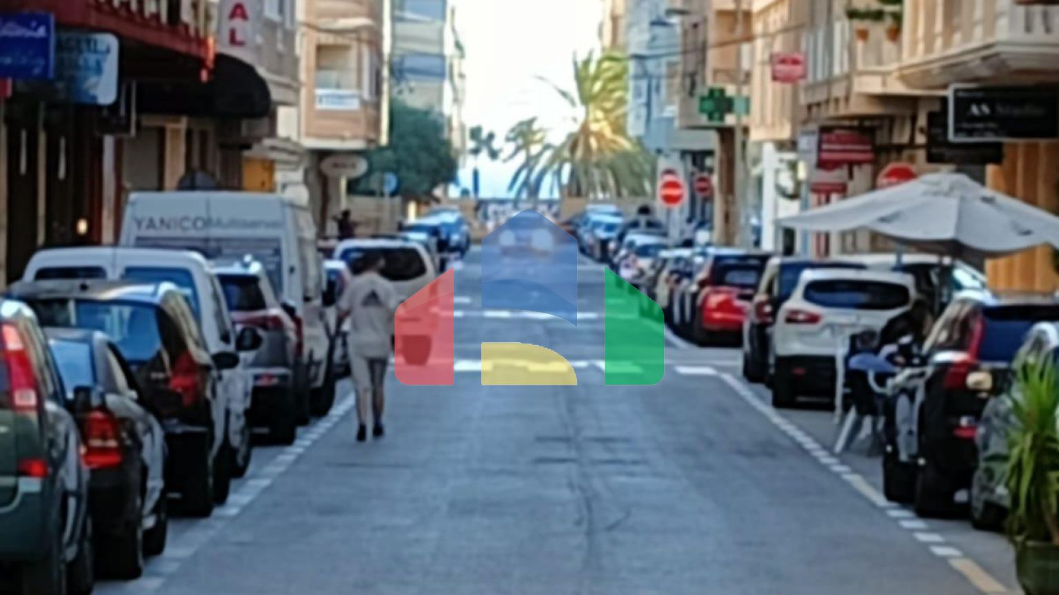 Просторная мансарда в 200 метрах от пляжа с двумя террасами и двумя ванными комнатами