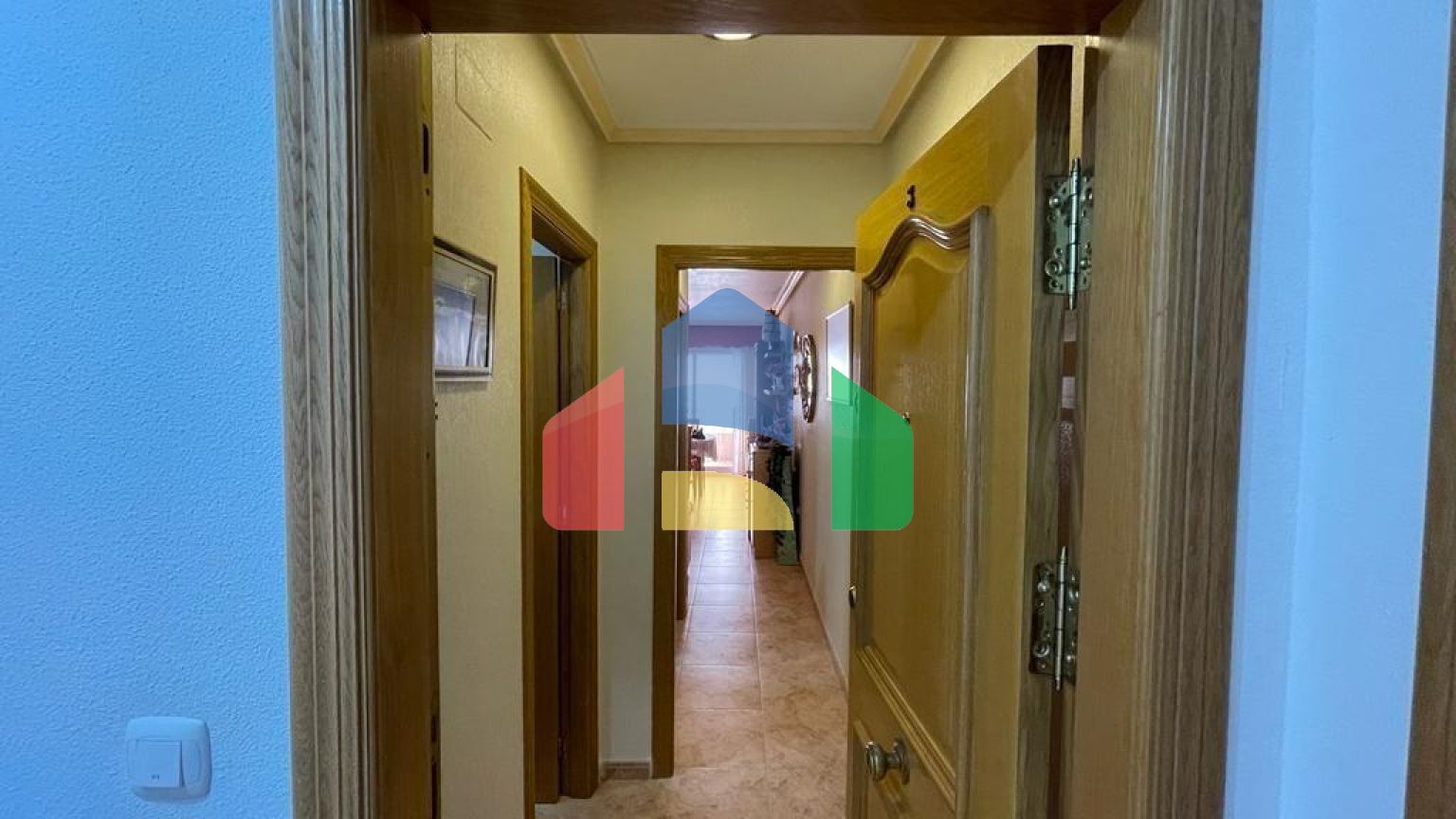 ШИКАРНЫЕ АПАРТАМЕНТЫ РЯДОМ С ПЛЯЖЕМ! 2 СПАЛЬНИ. БОЛЬШАЯ ТЕРРАСА.