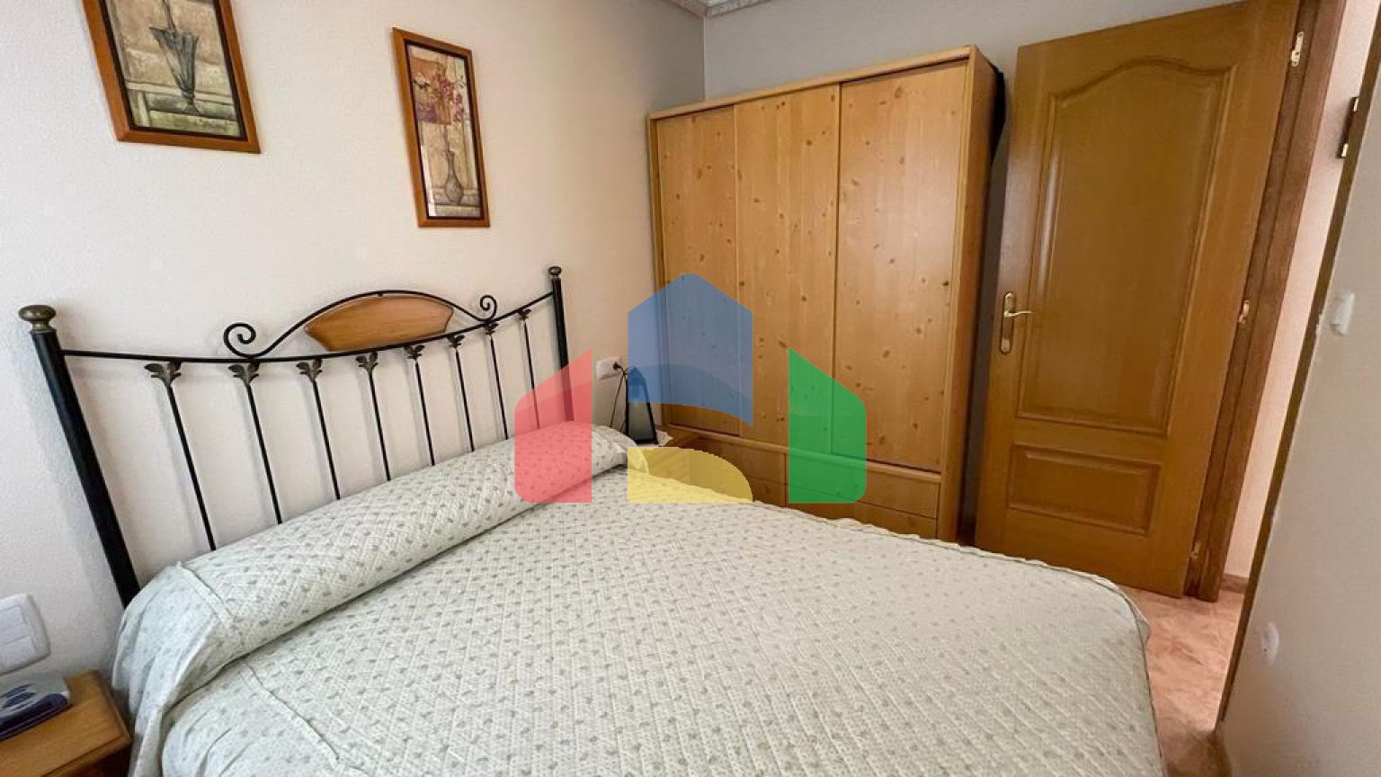 ШИКАРНЫЕ АПАРТАМЕНТЫ РЯДОМ С ПЛЯЖЕМ! 2 СПАЛЬНИ. БОЛЬШАЯ ТЕРРАСА.