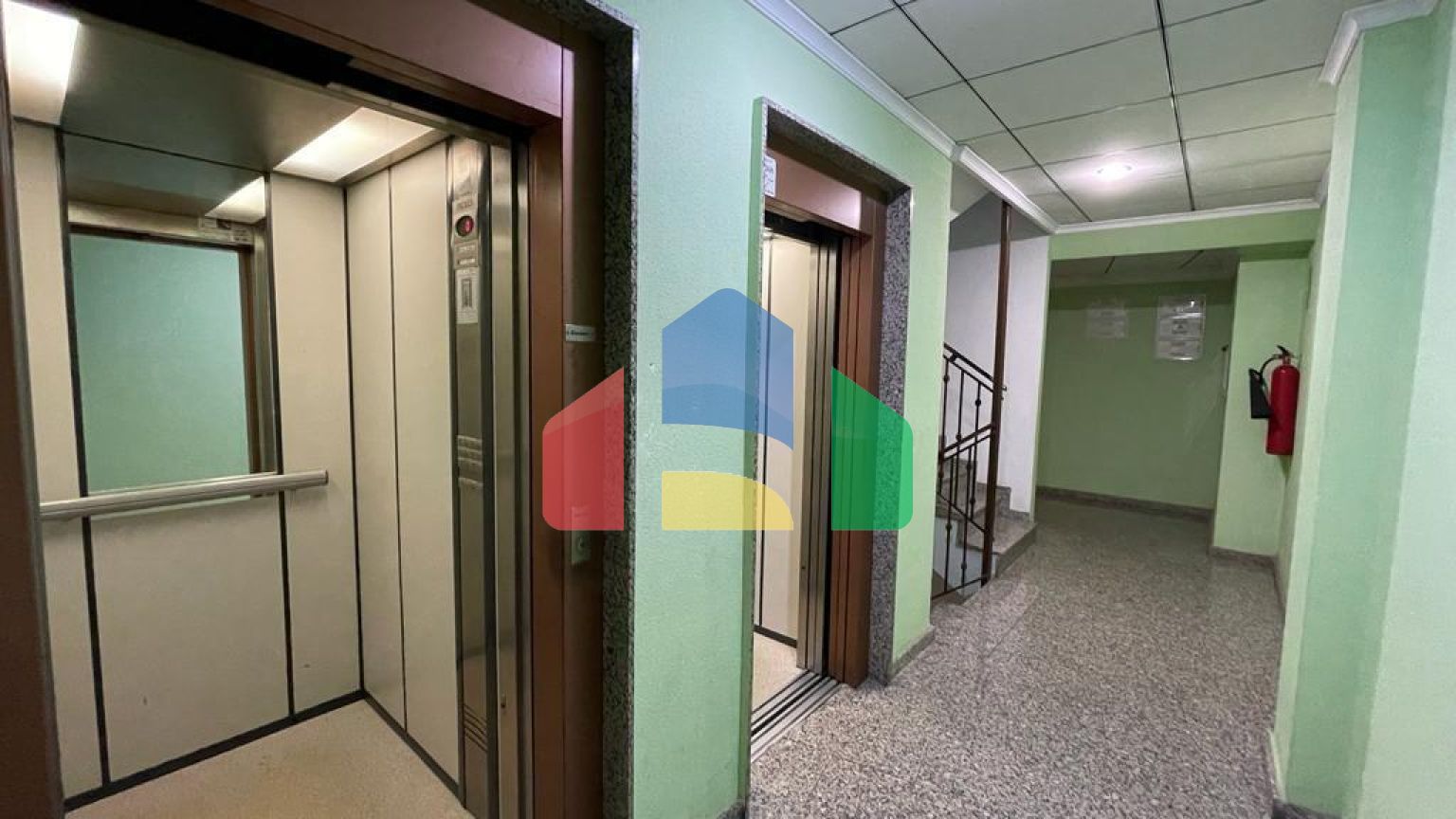 ШИКАРНЫЕ АПАРТАМЕНТЫ РЯДОМ С ПЛЯЖЕМ! 2 СПАЛЬНИ. БОЛЬШАЯ ТЕРРАСА.