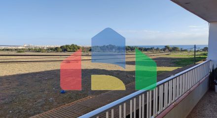 Очаровательная отремонтированная квартира в Пунта Прима с видом на море и бассейном и гаражом. 2 спальни ,1 Ð²Ð°Ð