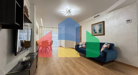 REFORMED APARTMENT OF 108 M2. 3 BEDROOMS. 2 BATHROOMS. WITH STORAGE ROOM AS A STUDIO OF 30 M2. BEACH AT 50 METERS.