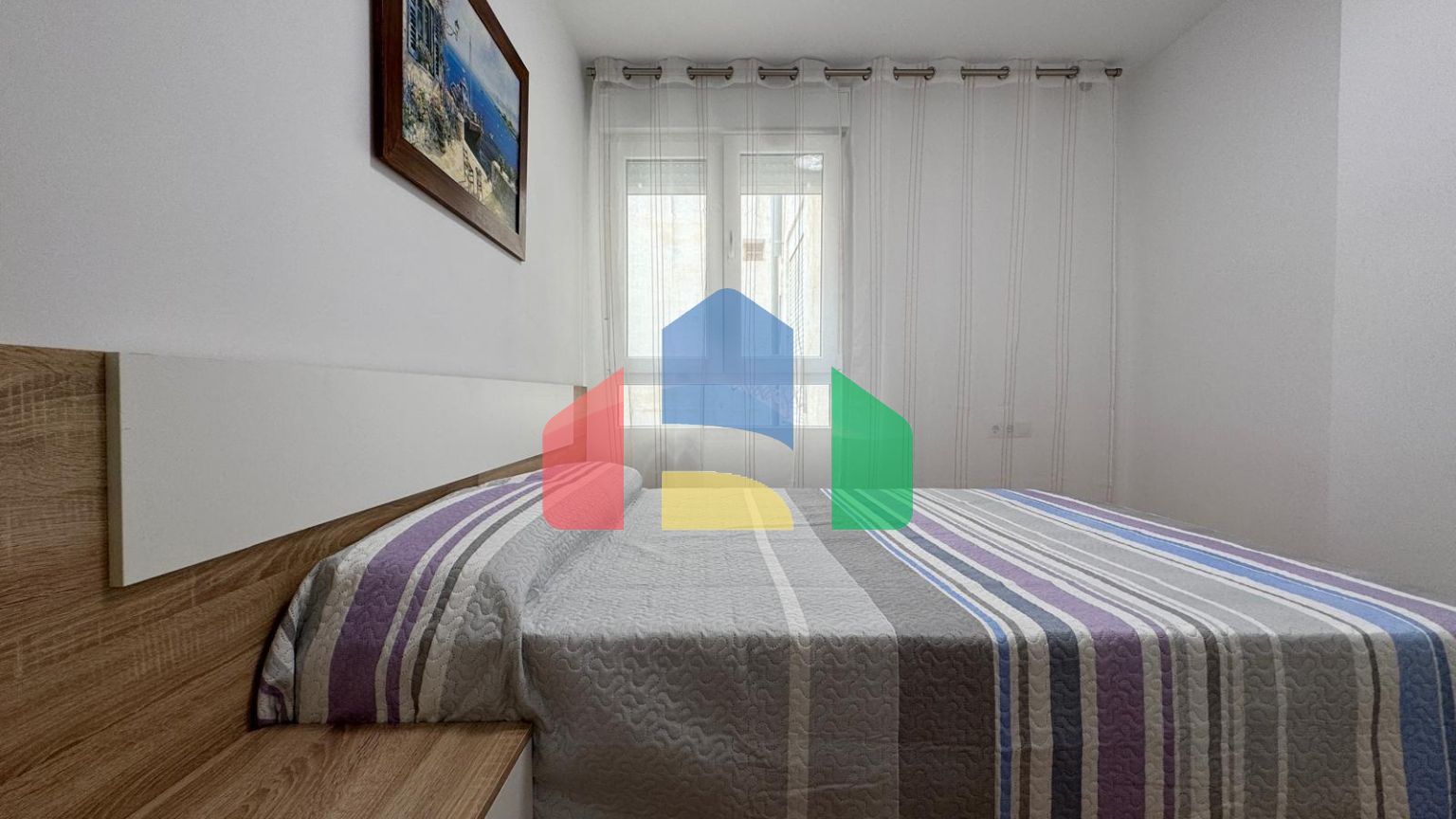 АПАРТАМЕНТЫ ПОСЛЕ РЕМОНТА С КЛАДОВКОЙ 30 М2. (КАК СТУДИЯ) 3 СПАЛЬНИ. 2 ВАННЫЕ. 108 М2. ПЛЯЖ В 50 МЕТ