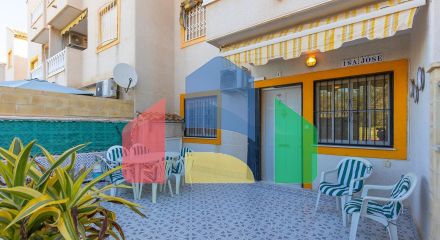 Уютный бунгало на первом этаже с садом и общественным бассейном в Торребланке (Торревьеха)