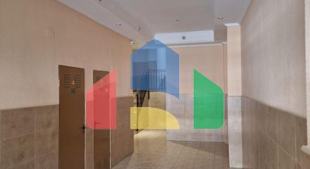 Квартира с 2 спальнями и 2 ванными комнатами и гаражом на улице Аполо