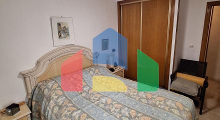 Квартира с 2 спальнями и 2 ванными комнатами и гаражом на улице Аполо