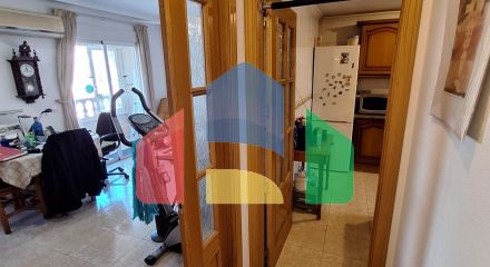 Квартира с 2 спальнями и 2 ванными комнатами и гаражом на улице Аполо Квартира с 2 спальнями и 2 ванными комнатами и гаражом на улице Аполо