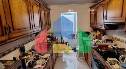 Квартира с 2 спальнями и 2 ванными комнатами и гаражом на улице Аполо Квартира с 2 спальнями и 2 ванными комнатами и гаражом на улице Аполо