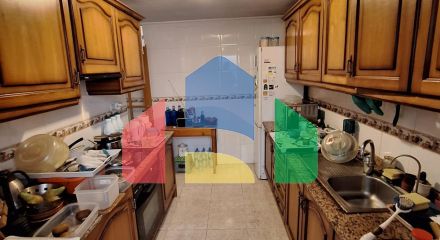 Квартира с 2 спальнями и 2 ванными комнатами и гаражом на улице Аполо Квартира с 2 спальнями и 2 ванными комнатами и гаражом на улице Аполо