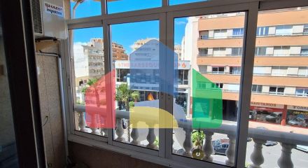 Квартира с 2 спальнями и 2 ванными комнатами и гаражом на улице Аполо Квартира с 2 спальнями и 2 ванными комнатами и гаражом на улице Аполо