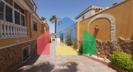 SPECTACULAR VILLA WITH 6 BEDROOMS AND 4 BATHROOMS IN AGUAS NUEVAS