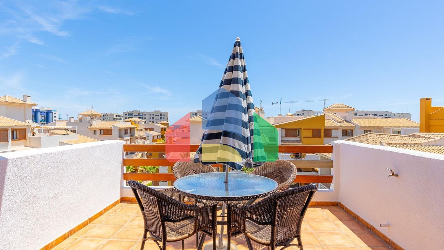 «LA RECOLETA» ПЕНТХАУС С ТРЕМЯ ТЕРРАСАМИ. 2 СПАЛЬНИ. 2 ВАННЫЕ КОМНАТЫ. ГАРАЖ+КЛАДОВКА.