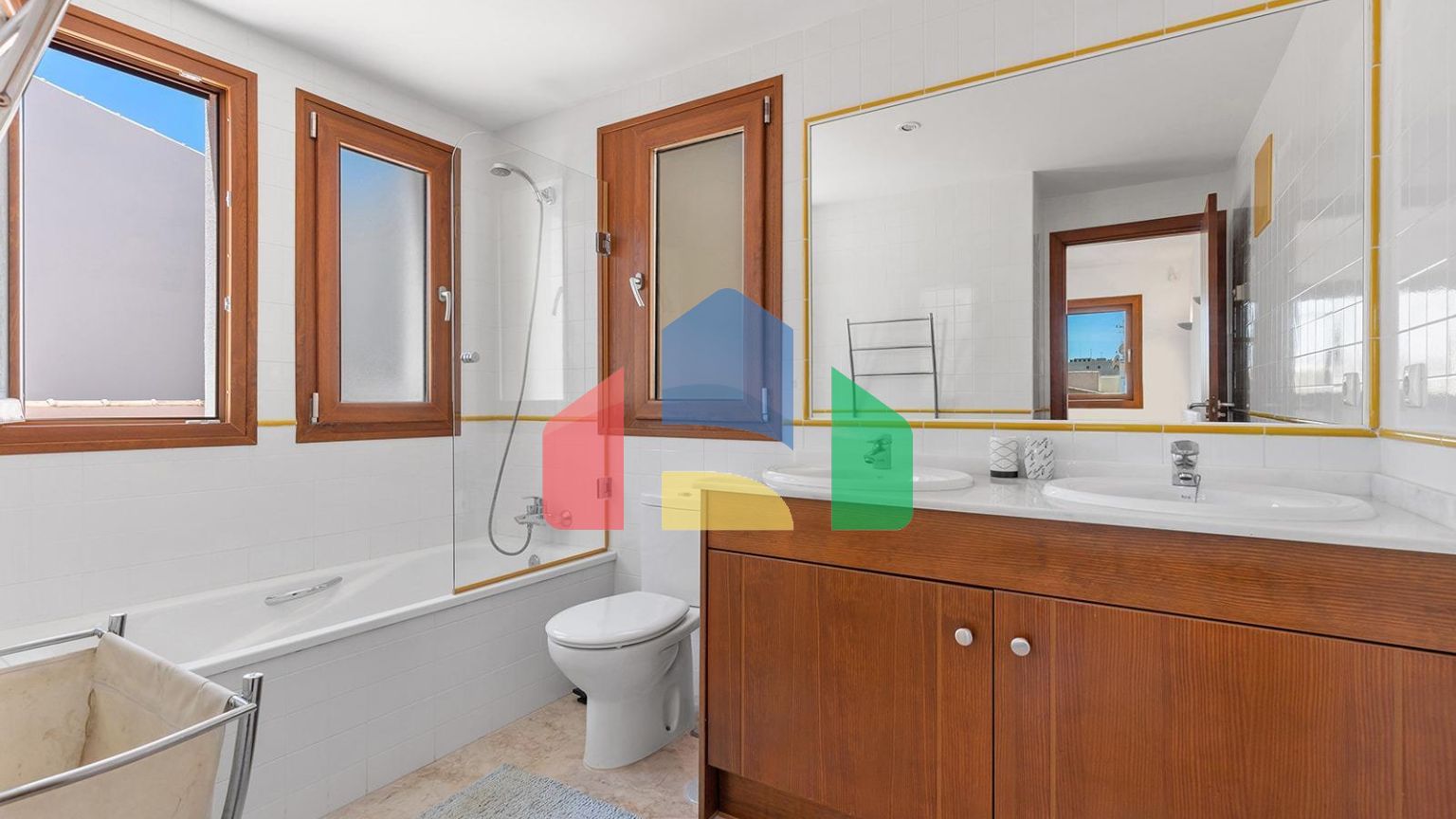 «LA RECOLETA» ПЕНТХАУС С ТРЕМЯ ТЕРРАСАМИ. 2 СПАЛЬНИ. 2 ВАННЫЕ КОМНАТЫ. ГАРАЖ+КЛАДОВКА.