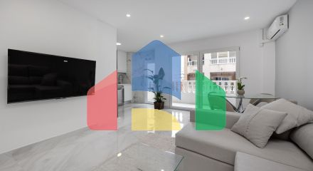 Modern Apartment in Torrevieja Steps from the Beach 3 Bedrooms 2 Bathrooms Patio in Central Area Spectacular Finishes.