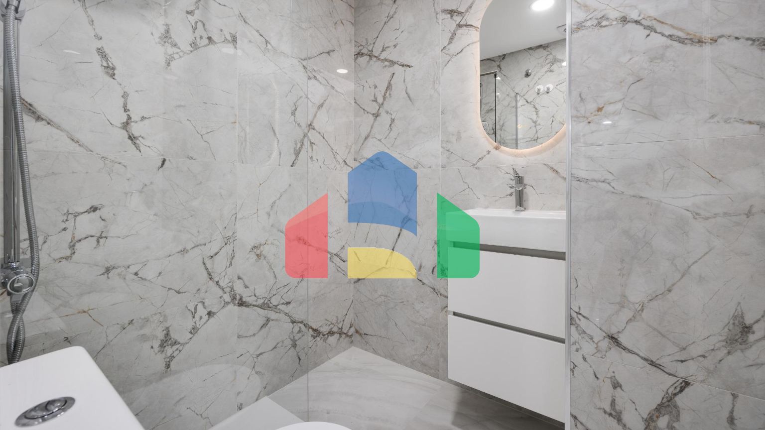 Современная квартира в Торревьехе всего в нескольких шагах от пляжа — 3 спальни, 2 ванной комнаты и патио в ÑÐµÐ½Ñ