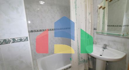 Широкая квартира в центре с тремя спальнями в Тореевьехе