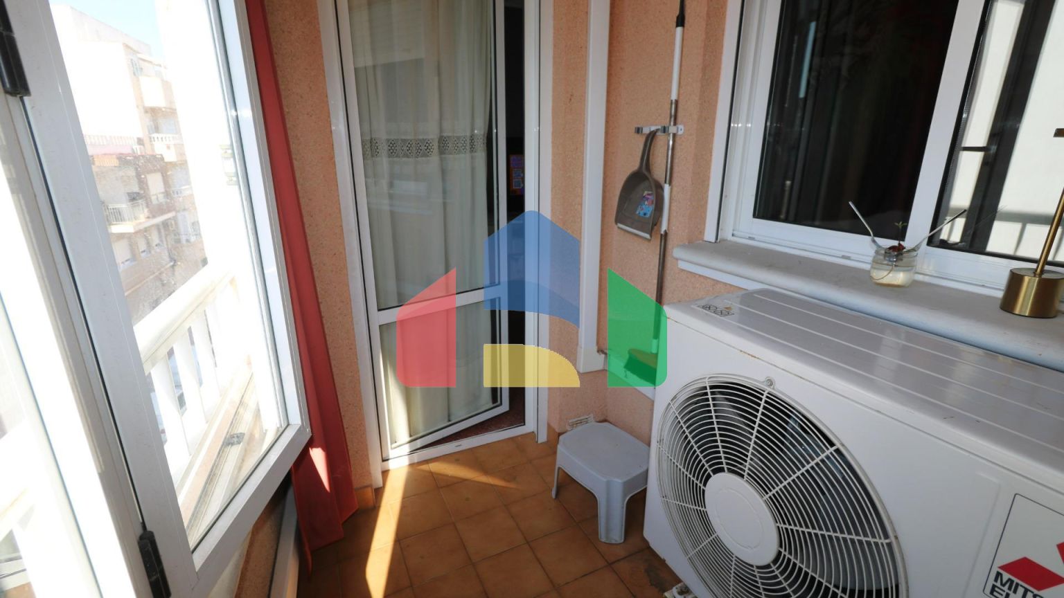 Широкая квартира в центре с тремя спальнями в Тореевьехе