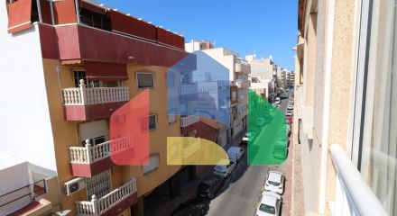 Широкая квартира в центре с тремя спальнями в Тореевьехе Широкая квартира в центре с тремя спальнями в Тореевьехе