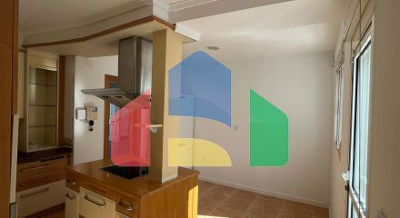 ВИЛЛА ПАРЕАДА С УЧАСТКОМ 412 М2 И ПРИВАТНЫМ БАССЕЙНОМ. 4 СПАЛЬНИ. 2 ВАННЫЕ. ПЛОЩАДЪ ДОМА 192 М2.