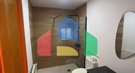 ВИЛЛА ПАРЕАДА С УЧАСТКОМ 412 М2 И ПРИВАТНЫМ БАССЕЙНОМ. 4 СПАЛЬНИ. 2 ВАННЫЕ. ПЛОЩАДЪ ДОМА 192 М2.
