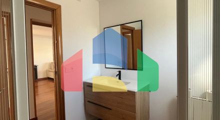 ВИЛЛА ПАРЕАДА С УЧАСТКОМ 412 М2 И ПРИВАТНЫМ БАССЕЙНОМ. 4 СПАЛЬНИ. 2 ВАННЫЕ. ПЛОЩАДЪ ДОМА 192 М2.