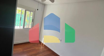 ВИЛЛА ПАРЕАДА С УЧАСТКОМ 412 М2 И ПРИВАТНЫМ БАССЕЙНОМ. 4 СПАЛЬНИ. 2 ВАННЫЕ. ПЛОЩАДЪ ДОМА 192 М2.