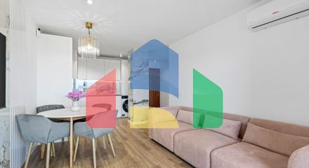 RENOVATED APARTMENT WITH SEA VIEWS! 2 BEDROOMS, 2 BATHROOMS. COMMUNAL POOL. BEACH 500 METERS AWAY.