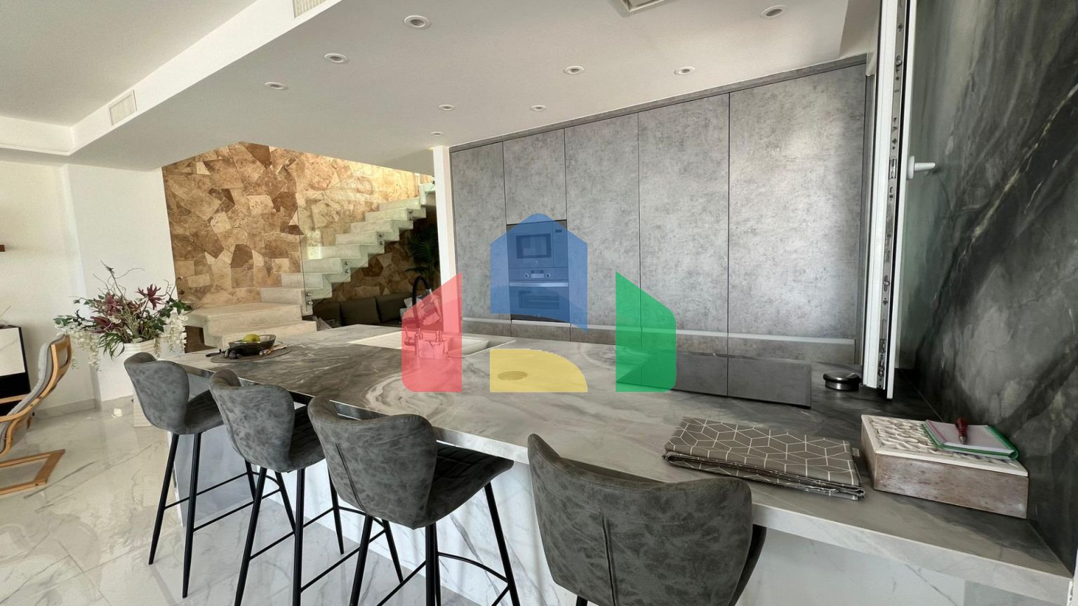 Великолепная ВИЛЛА У МОРЯ, ЛА МАТА