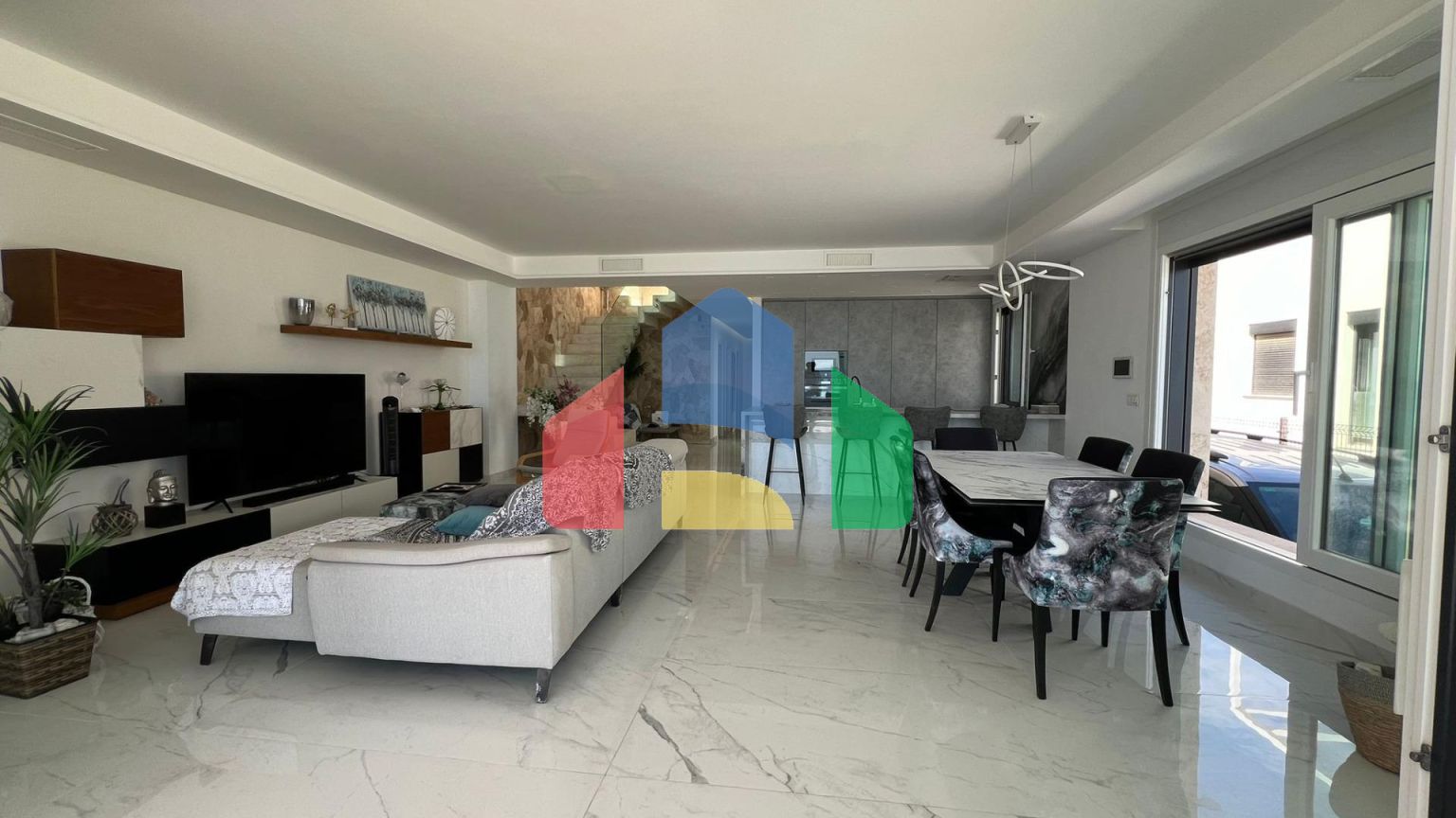 Великолепная ВИЛЛА У МОРЯ, ЛА МАТА