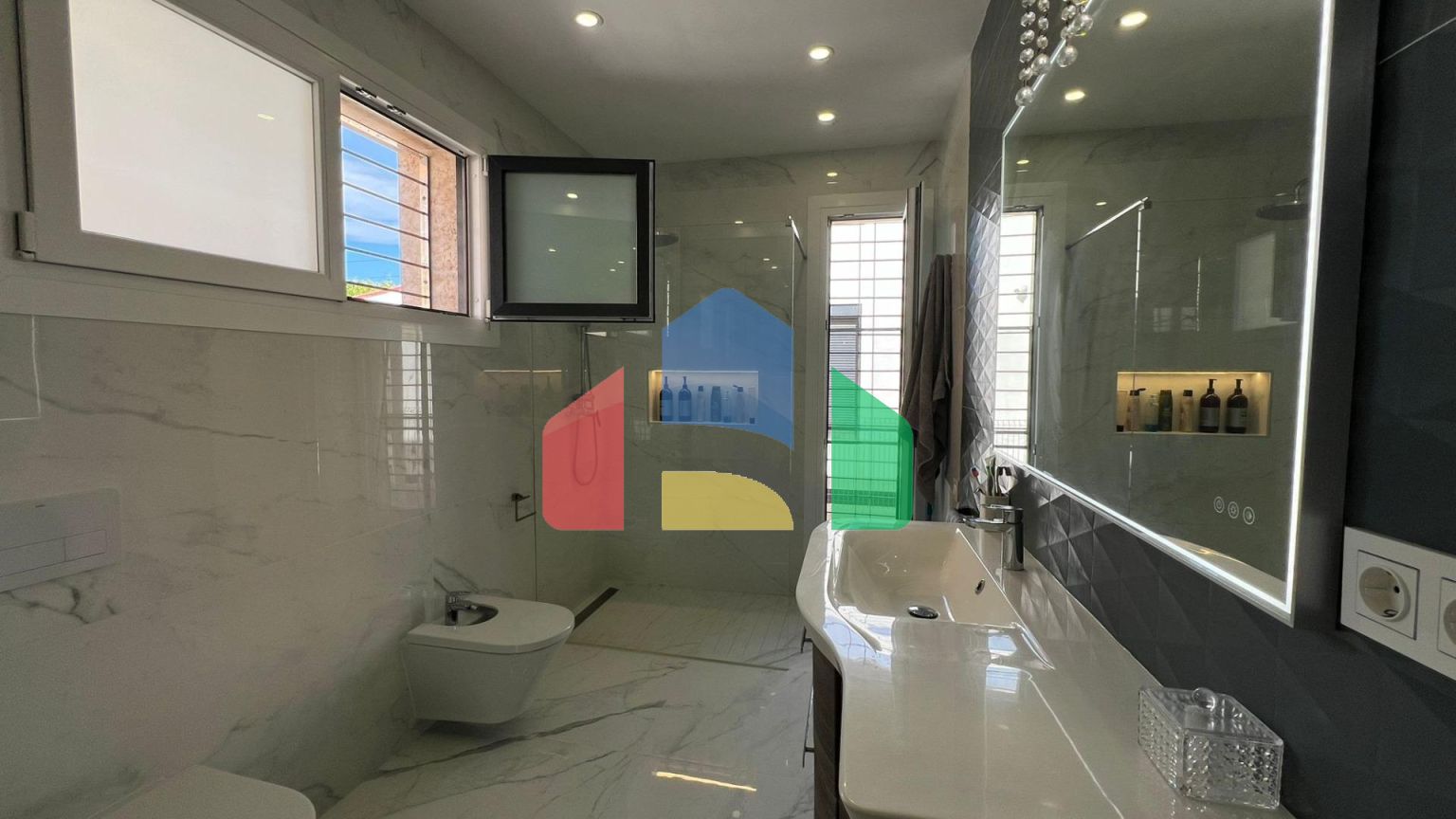 Великолепная ВИЛЛА У МОРЯ, ЛА МАТА