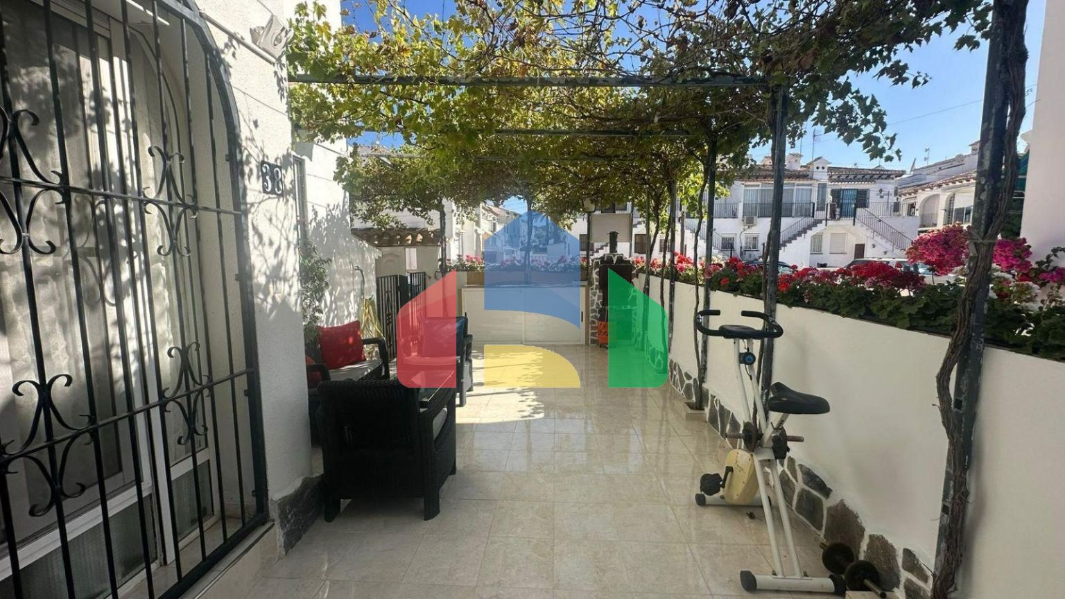 Бунгало в Торревьеха ID B10980