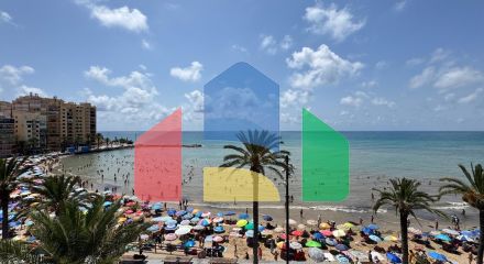 ПЕРВАЯ ЛИНИЯ! АПАРТАМЕНТЫ С ПРЯМЫМ ВИДОМ НА МОРЕ! ПОЛЕЗНАЯ ПЛОЩЯДЪ 101 М2. 3 СПАЛЬНИ. 2 ВАННЫЕ КОМНАТЫ.